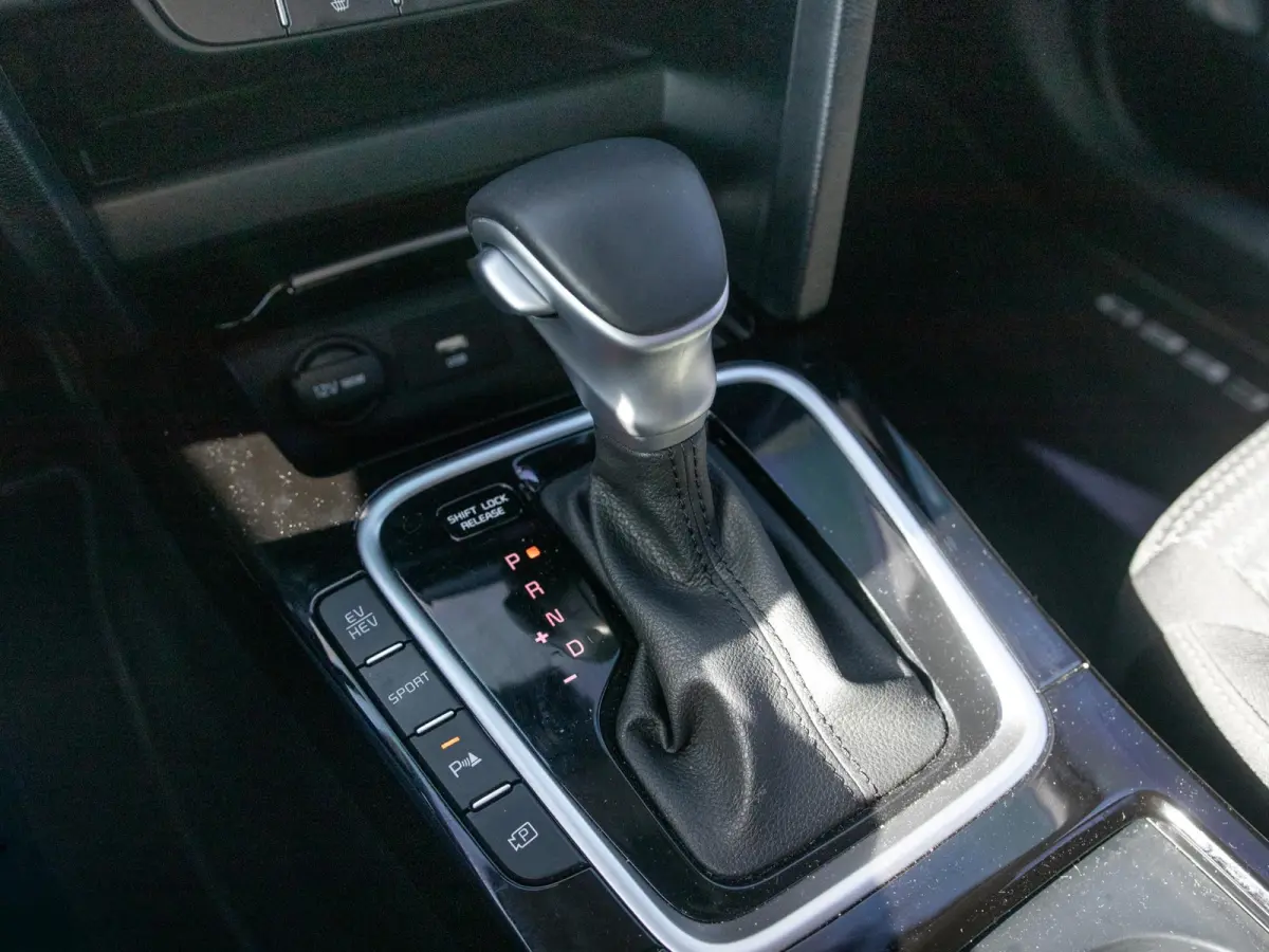 1.6 GDI PHEV DynamicLine l Camera l Carplay l Stoel Stuur Verwarming