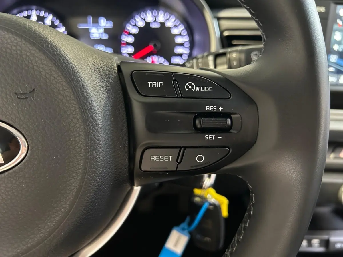 1.0 TGDI ComfortPlusLine Navigator | Orginele Kilometerstand ! | Trekhaak Afneembaar 7- Polig | Apple Carplay / Android Auto | Navigatiesysteem | Parkeersensoren + Camera Achter | Airconditi