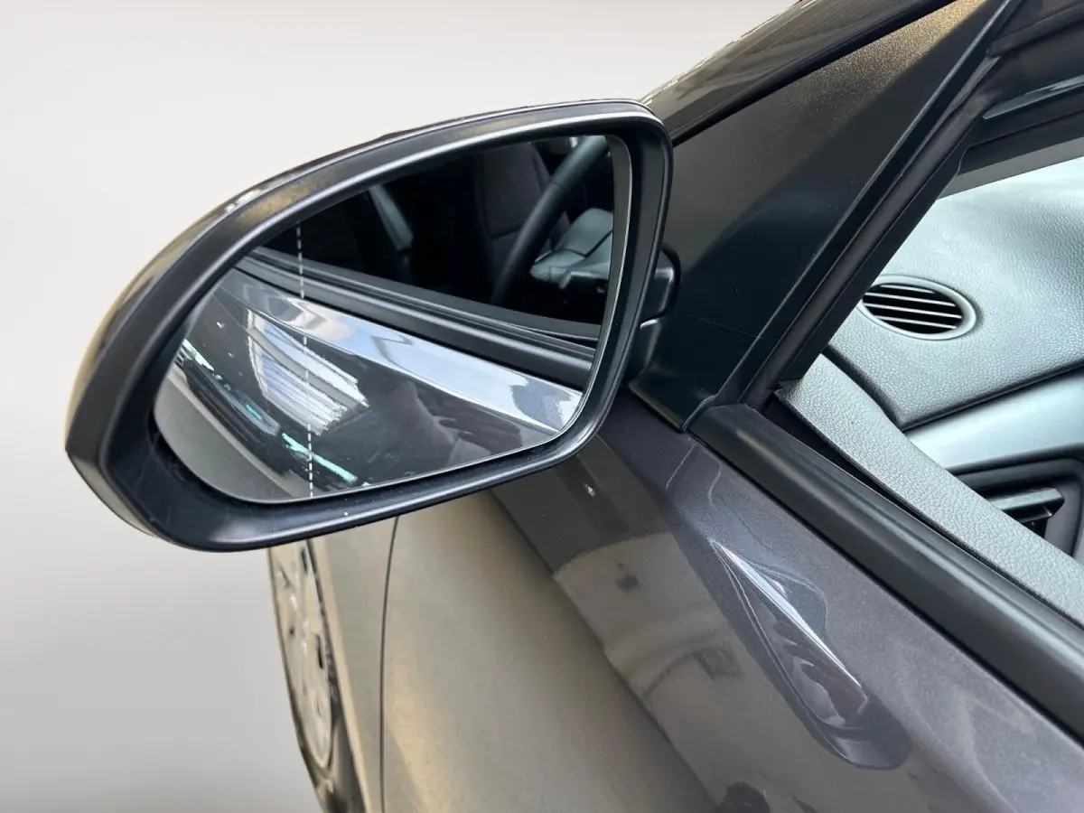 1.0 TGDI ComfortPlusLine Navigator | Orginele Kilometerstand ! | Trekhaak Afneembaar 7- Polig | Apple Carplay / Android Auto | Navigatiesysteem | Parkeersensoren + Camera Achter | Airconditi