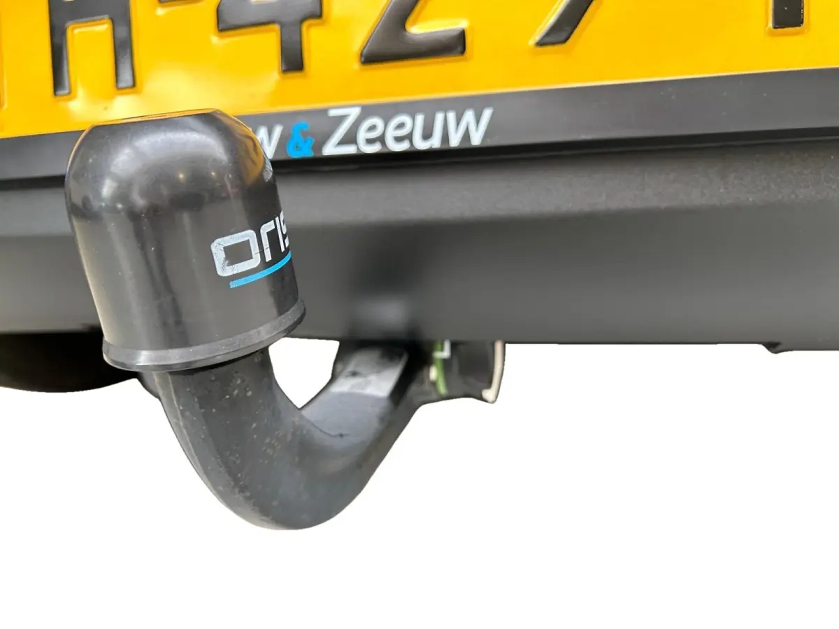 1.0 TGDI ComfortPlusLine Navigator | Orginele Kilometerstand ! | Trekhaak Afneembaar 7- Polig | Apple Carplay / Android Auto | Navigatiesysteem | Parkeersensoren + Camera Achter | Airconditi