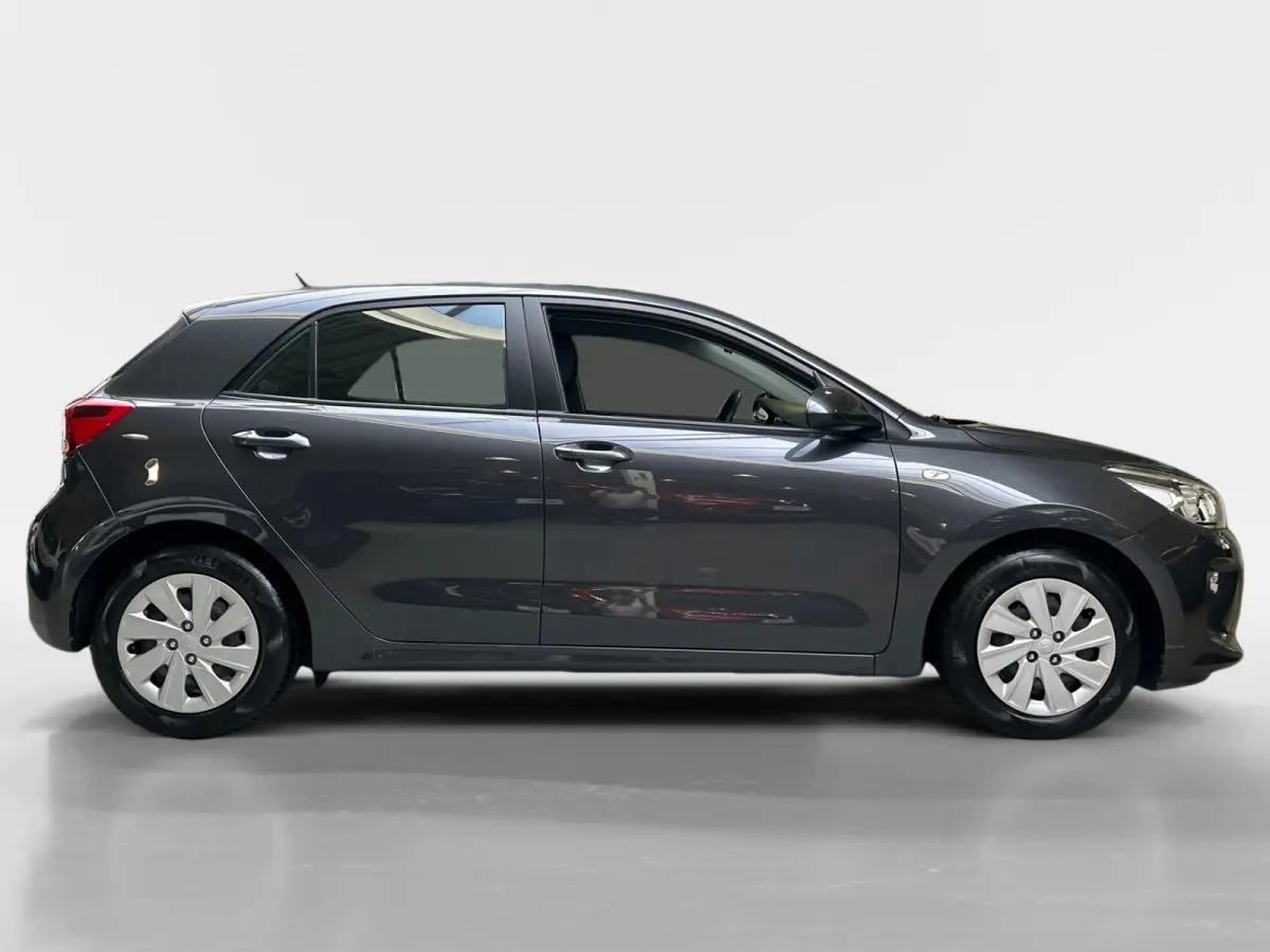 1.0 TGDI ComfortPlusLine Navigator | Orginele Kilometerstand ! | Trekhaak Afneembaar 7- Polig | Apple Carplay / Android Auto | Navigatiesysteem | Parkeersensoren + Camera Achter | Airconditi