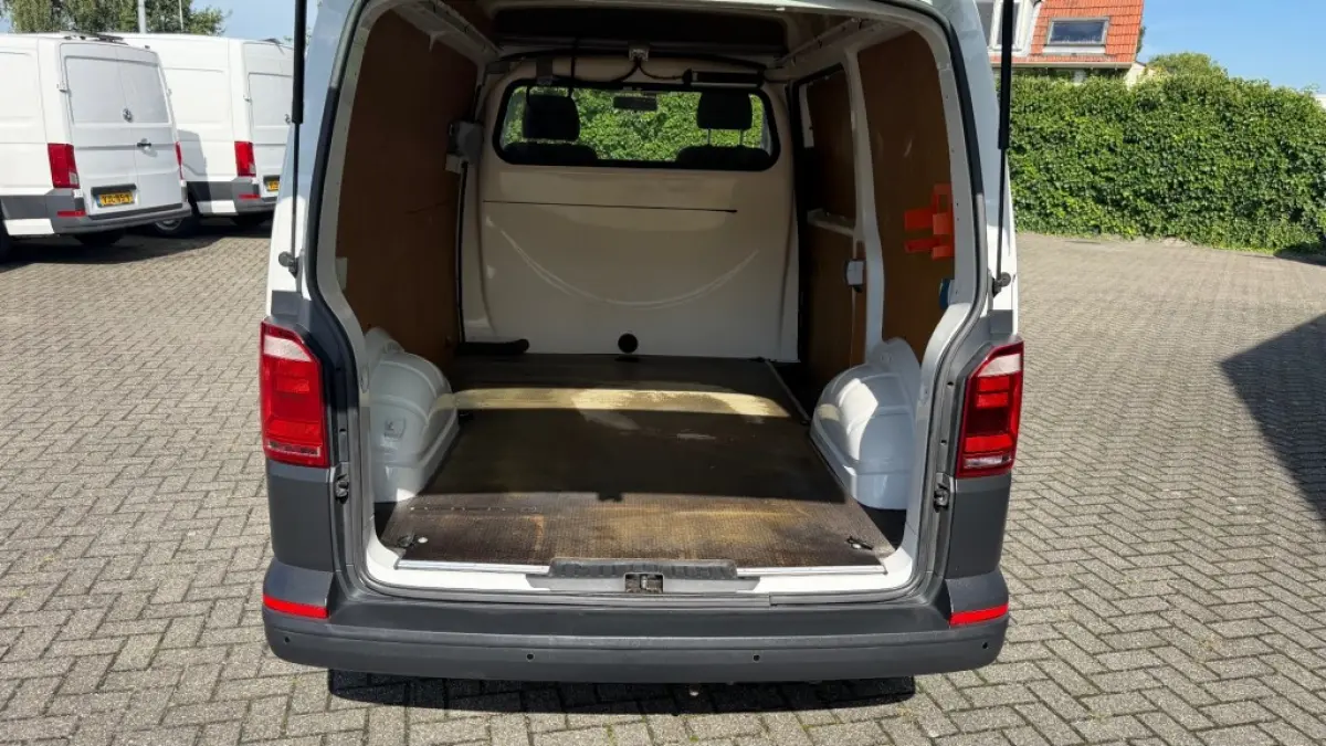2.0 TDI 75KW 102PK L1H2 EURO 6 AIRCO/ CRUISE CONTROL/ PARKEERSENSOREN/ 100% DEALERONDERHOUDEN