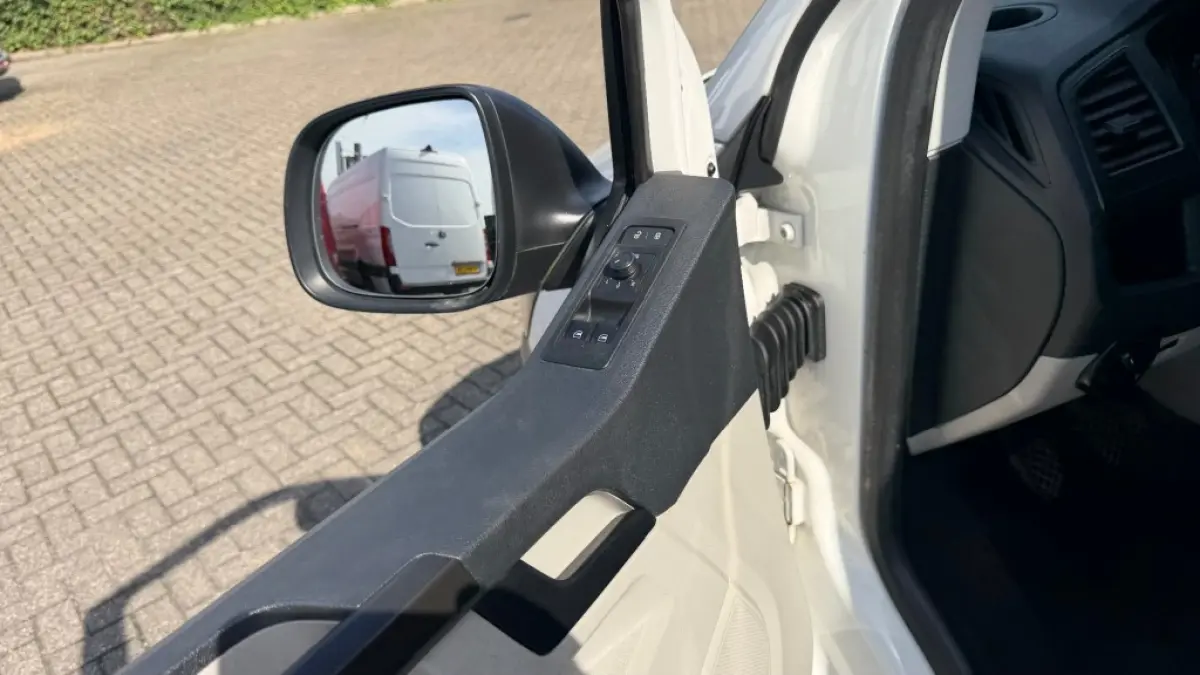 2.0 TDI 75KW 102PK L1H2 EURO 6 AIRCO/ CRUISE CONTROL/ PARKEERSENSOREN/ 100% DEALERONDERHOUDEN