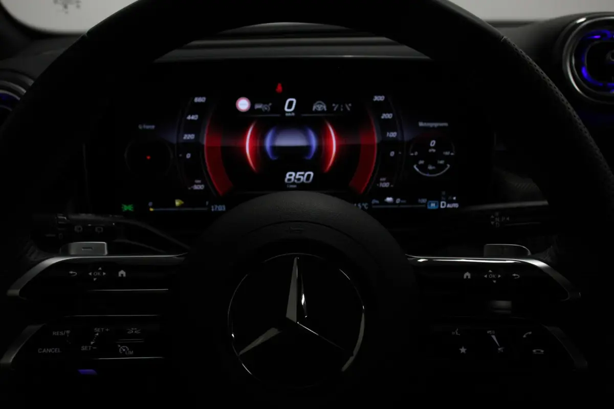 400e 4MATIC AMG Line PHEV  Navigatie Panorama dak Lederen bekleding Camera Electrisch bedienbare achterklep Trekhaak Adaptive cruise control