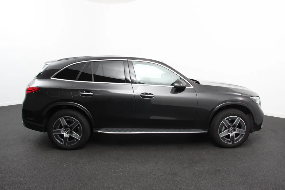 400e 4MATIC AMG Line PHEV  Navigatie Panorama dak Lederen bekleding Camera Electrisch bedienbare achterklep Trekhaak Adaptive cruise control