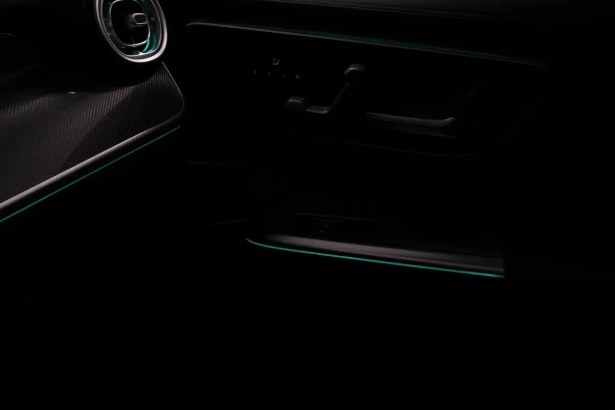 400e 4MATIC AMG Line PHEV  Navigatie Panorama dak Lederen bekleding Camera Electrisch bedienbare achterklep Trekhaak Adaptive cruise control