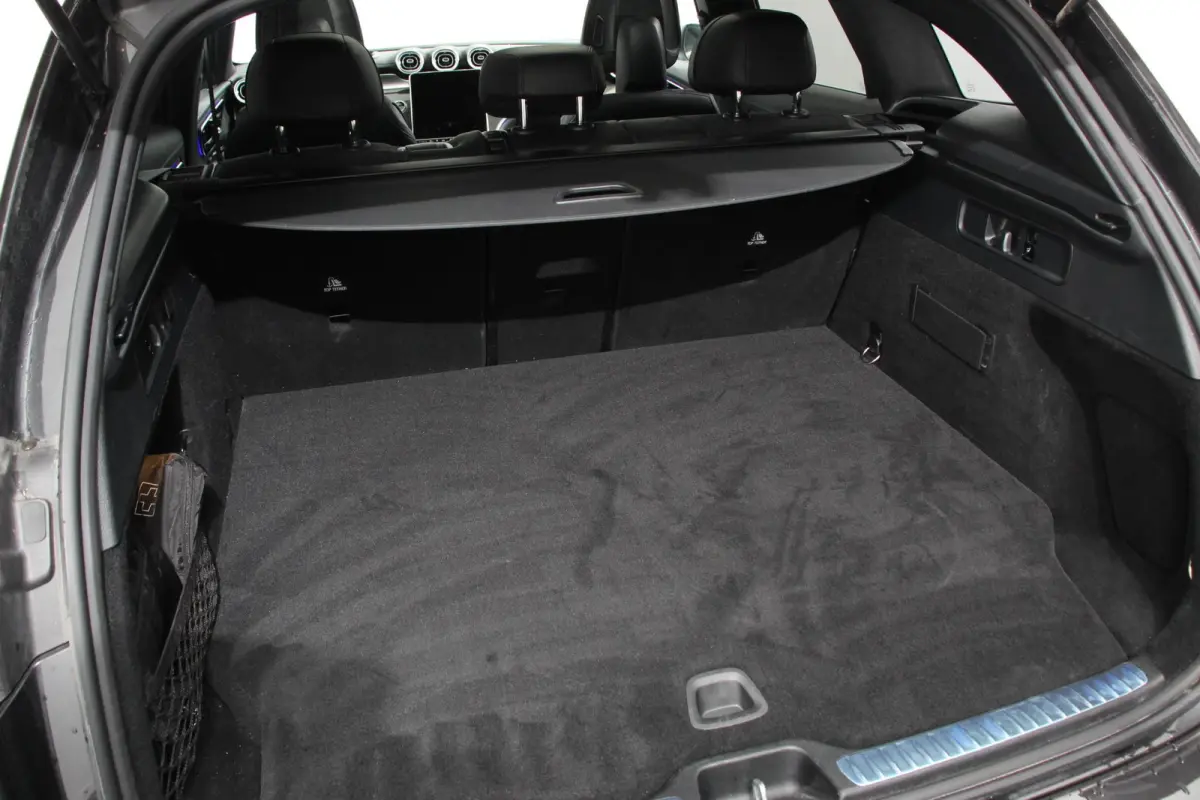 400e 4MATIC AMG Line PHEV  Navigatie Panorama dak Lederen bekleding Camera Electrisch bedienbare achterklep Trekhaak Adaptive cruise control