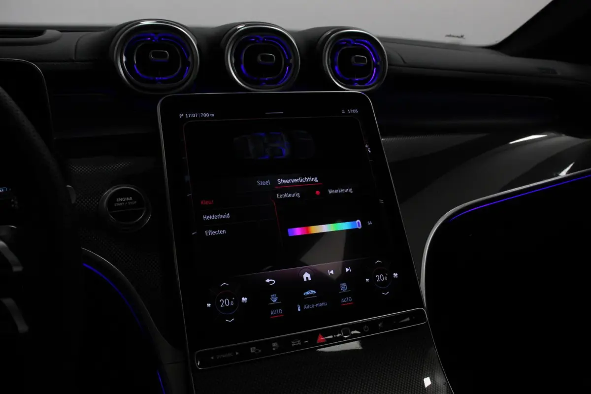 400e 4MATIC AMG Line PHEV  Navigatie Panorama dak Lederen bekleding Camera Electrisch bedienbare achterklep Trekhaak Adaptive cruise control
