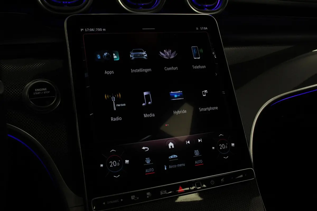 400e 4MATIC AMG Line PHEV  Navigatie Panorama dak Lederen bekleding Camera Electrisch bedienbare achterklep Trekhaak Adaptive cruise control