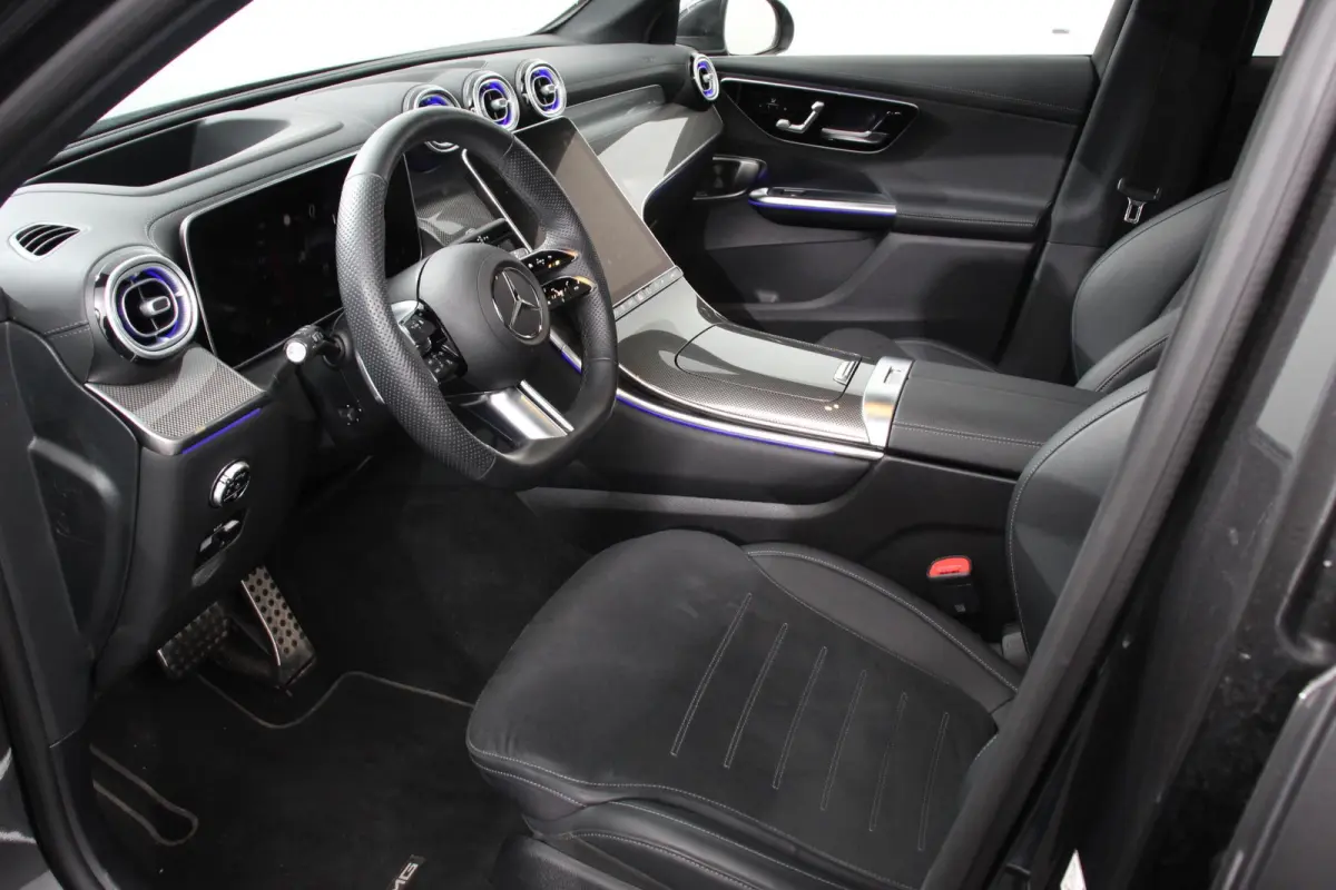 400e 4MATIC AMG Line PHEV  Navigatie Panorama dak Lederen bekleding Camera Electrisch bedienbare achterklep Trekhaak Adaptive cruise control