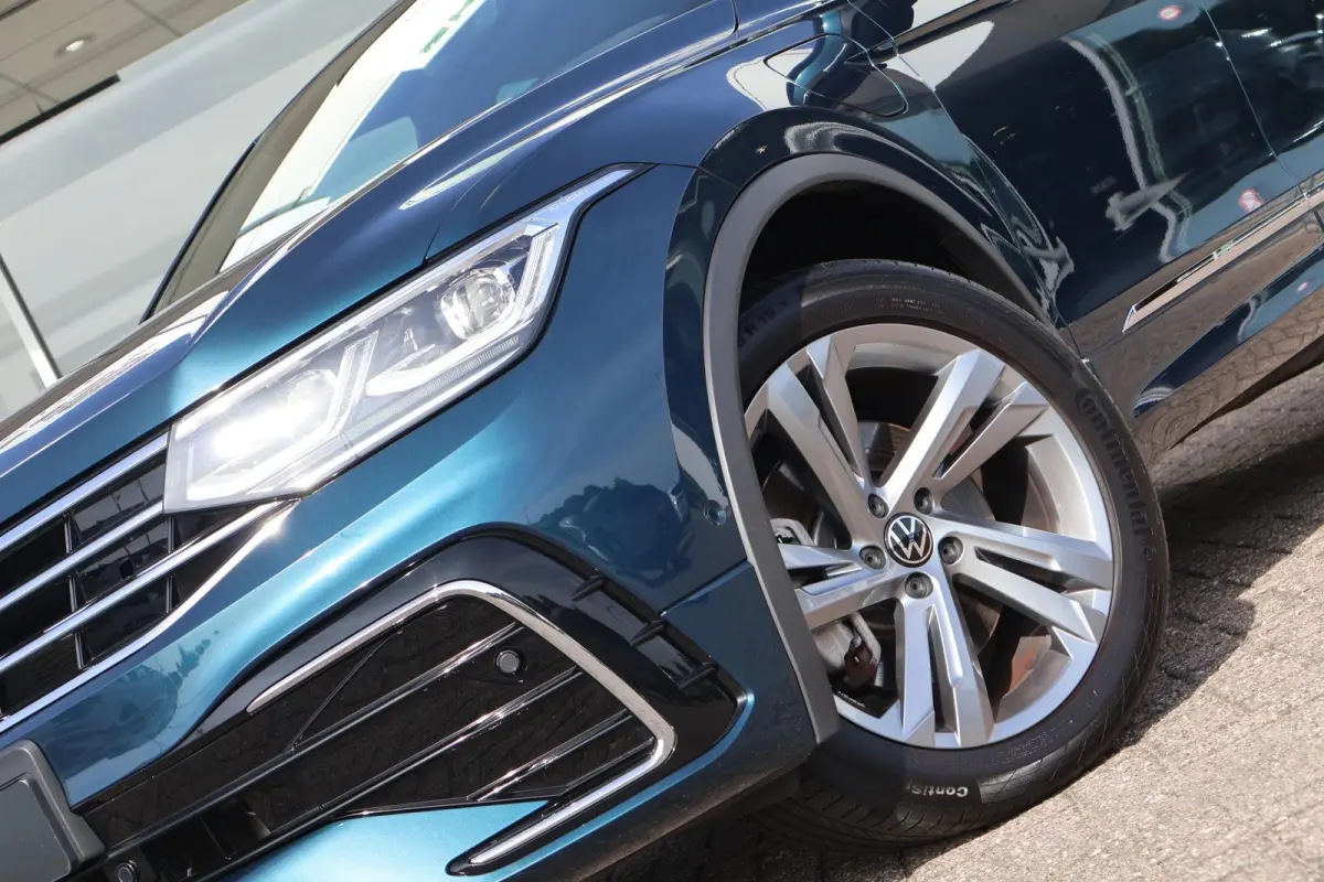 1.4 TSI eHybrid 245pk R-Line Business | SoH 100% | Trekhaak | Panoramadak | Head-up | 360 Camera