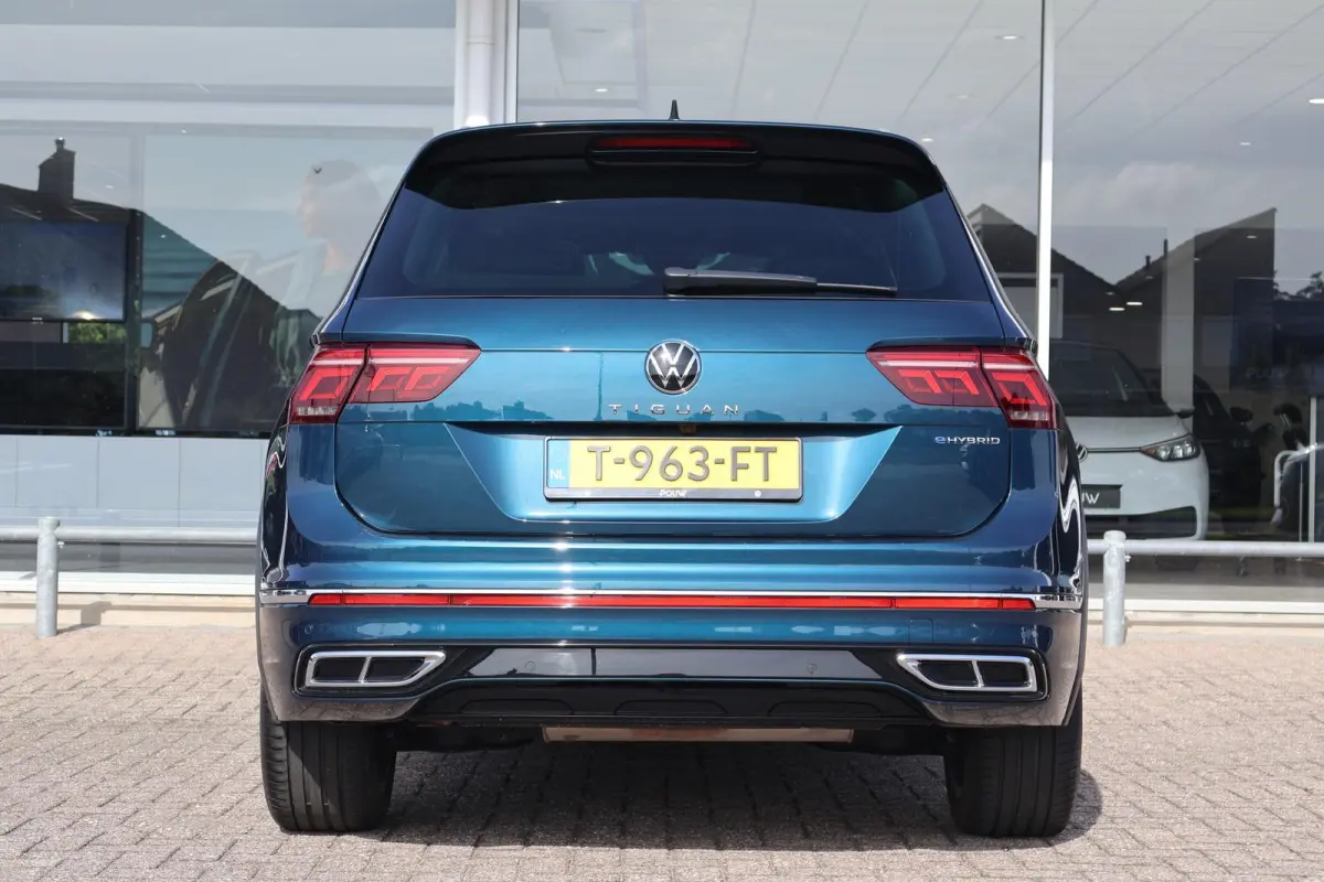 1.4 TSI eHybrid 245pk R-Line Business | SoH 100% | Trekhaak | Panoramadak | Head-up | 360 Camera