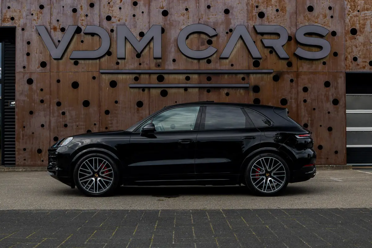 3.0 E-Hybrid | PASM | Soft-Close | Panorama | Chrono | 18-Weg | 360 | HUD | BOSE |