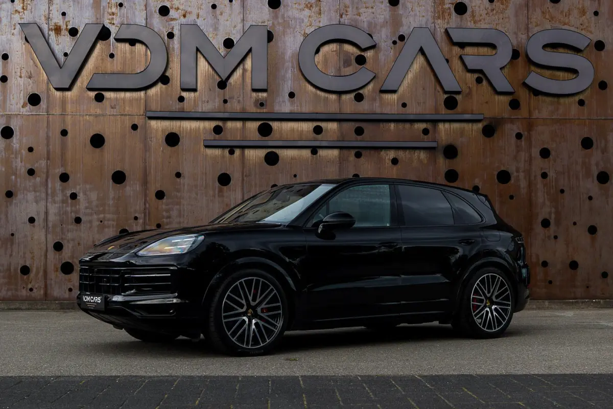 3.0 E-Hybrid | PASM | Soft-Close | Panorama | Chrono | 18-Weg | 360 | HUD | BOSE |