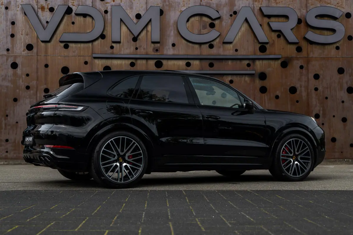 3.0 E-Hybrid | PASM | Soft-Close | Panorama | Chrono | 18-Weg | 360 | HUD | BOSE |