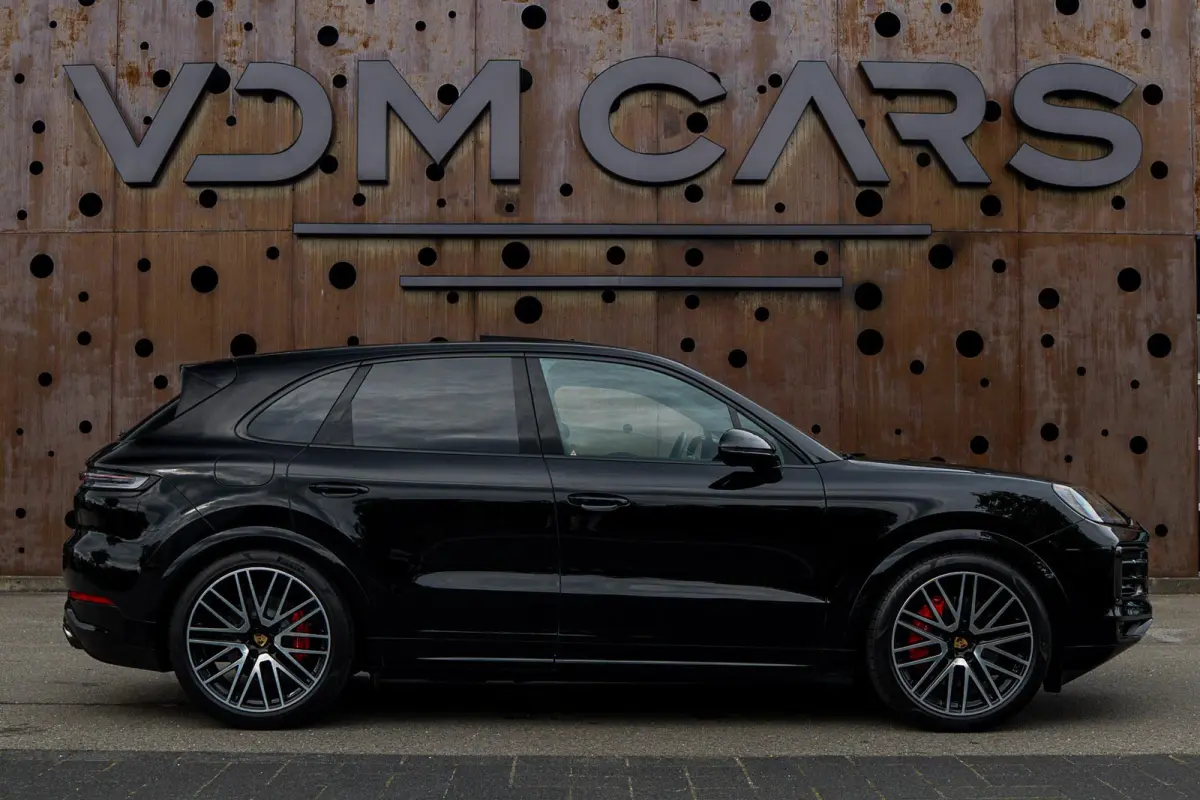 3.0 E-Hybrid | PASM | Soft-Close | Panorama | Chrono | 18-Weg | 360 | HUD | BOSE |