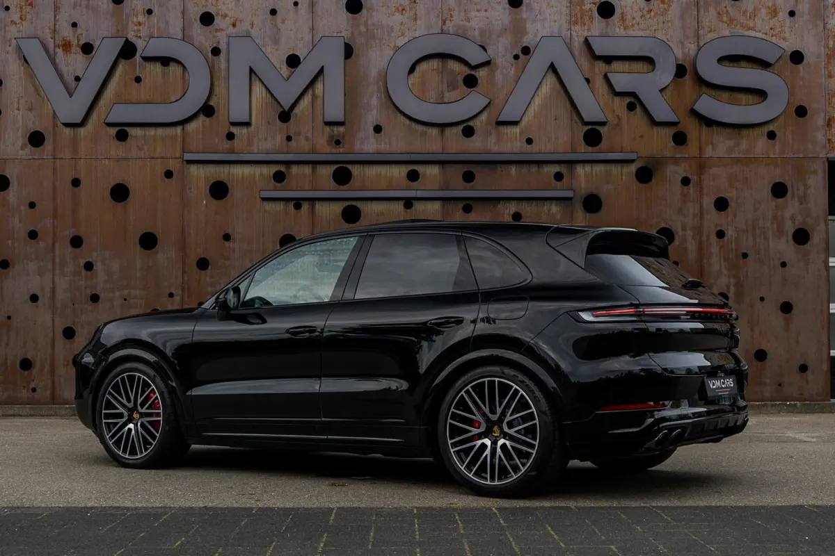 3.0 E-Hybrid | PASM | Soft-Close | Panorama | Chrono | 18-Weg | 360 | HUD | BOSE |