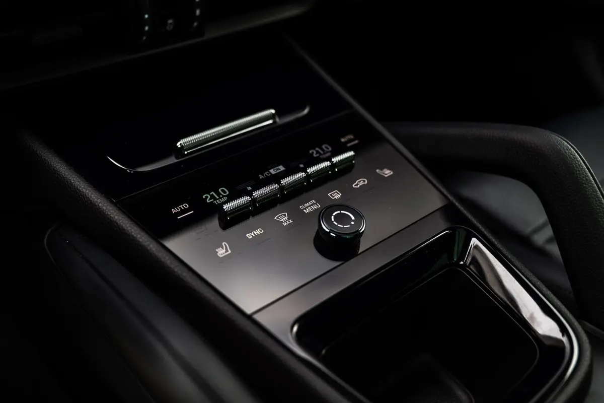 3.0 E-Hybrid | PASM | Soft-Close | Panorama | Chrono | 18-Weg | 360 | HUD | BOSE |