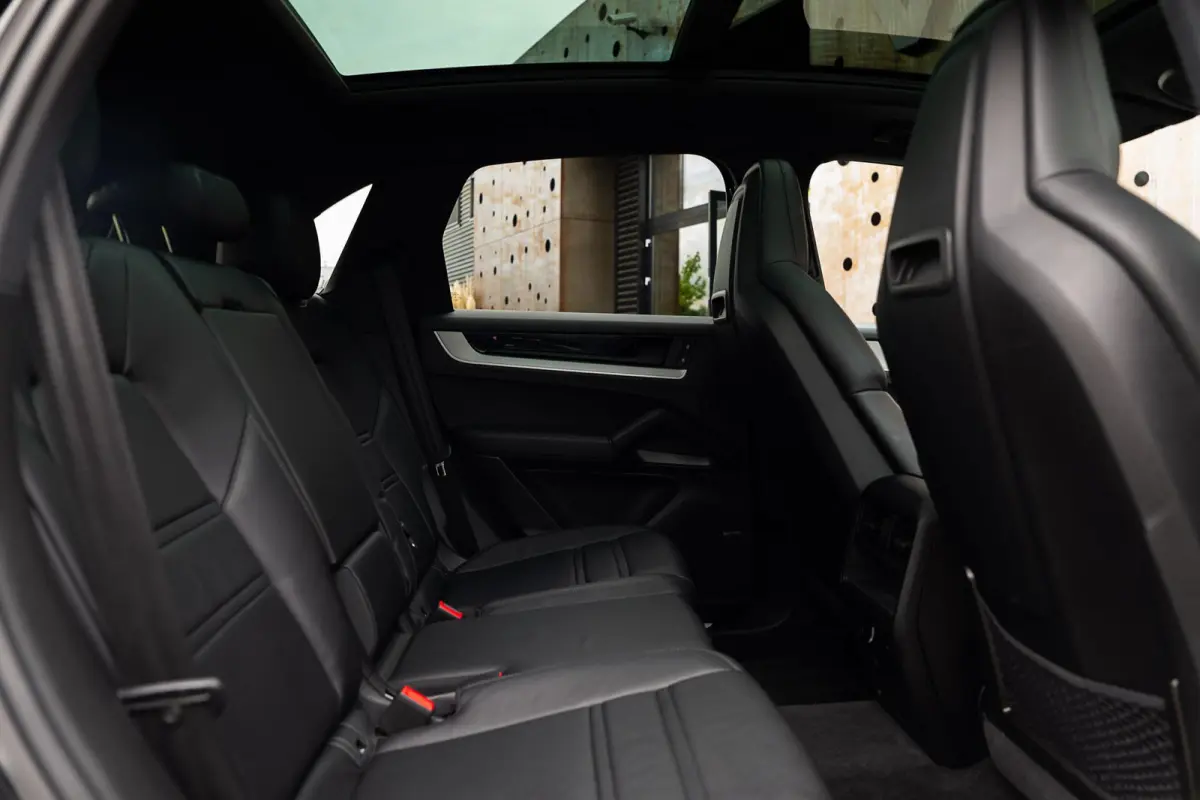 3.0 E-Hybrid | PASM | Soft-Close | Panorama | Chrono | 18-Weg | 360 | HUD | BOSE |