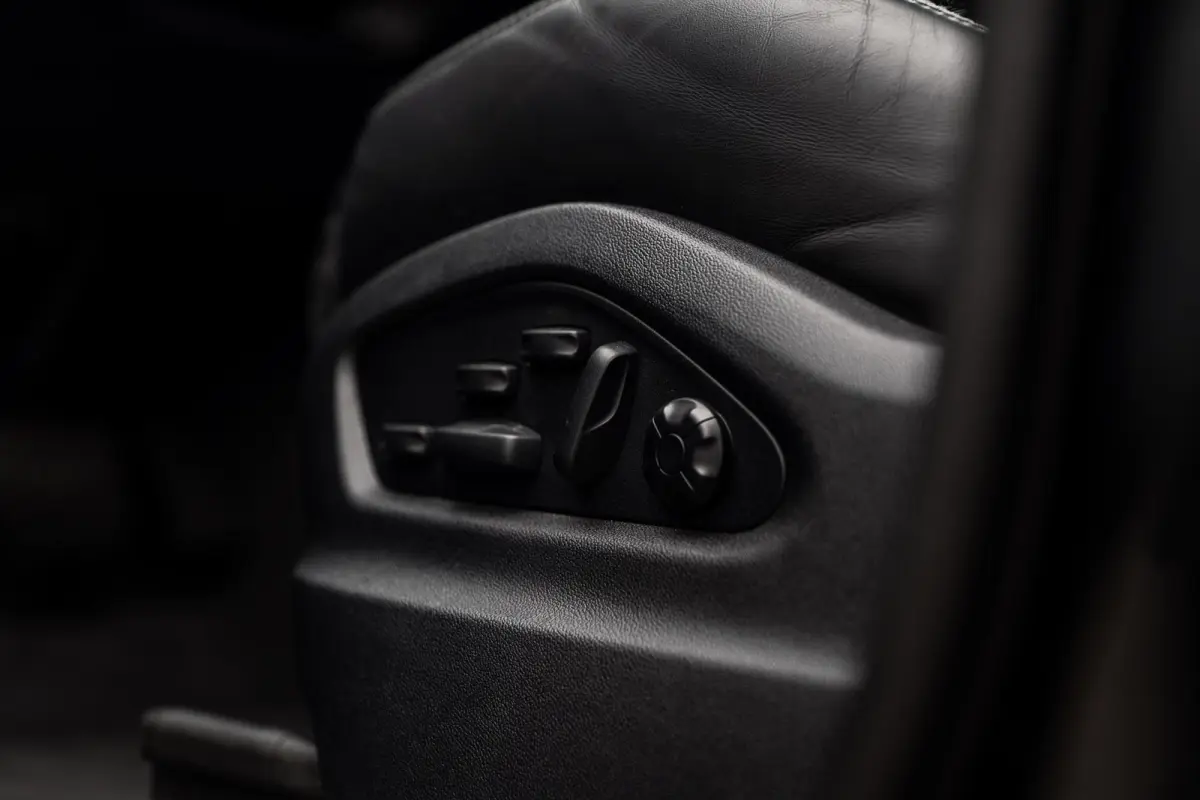 3.0 E-Hybrid | PASM | Soft-Close | Panorama | Chrono | 18-Weg | 360 | HUD | BOSE |