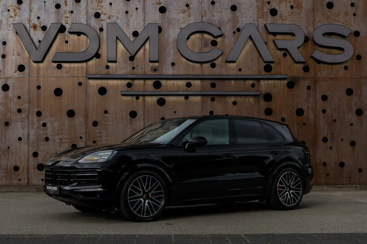 3.0 E-Hybrid | PASM | Soft-Close | Panorama | Chrono | 18-Weg | 360 | HUD | BOSE |