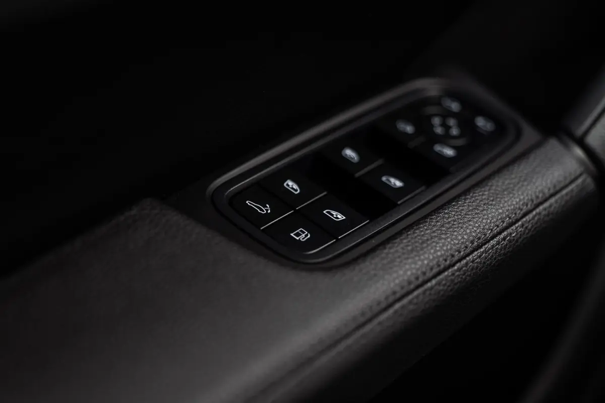 3.0 E-Hybrid | PASM | Soft-Close | Panorama | Chrono | 18-Weg | 360 | HUD | BOSE |