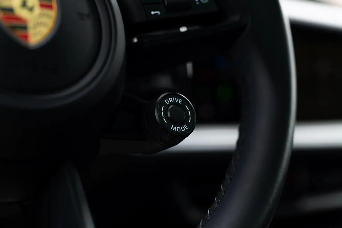 3.0 E-Hybrid | PASM | Soft-Close | Panorama | Chrono | 18-Weg | 360 | HUD | BOSE |