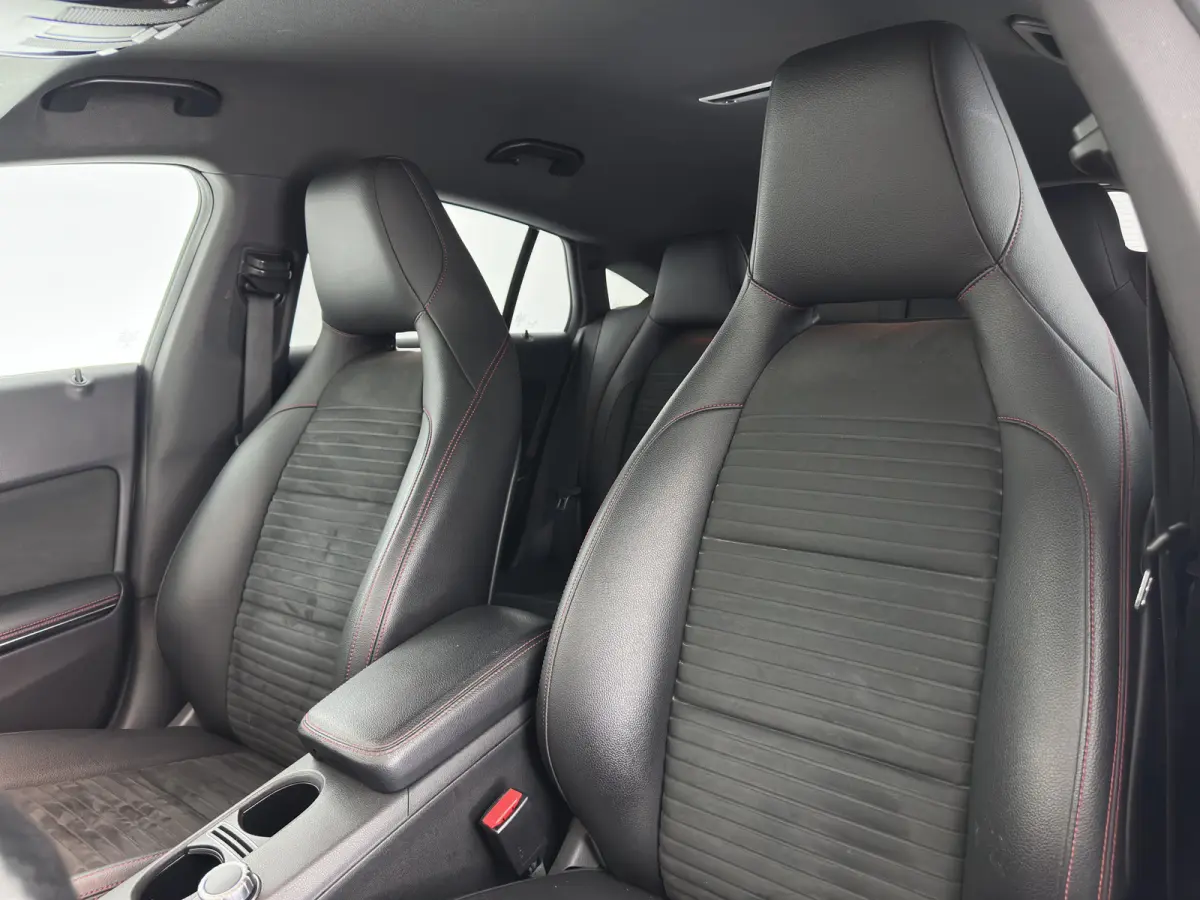 180 AMG-Styling Business Solution Aut. *LEATHER-MICROFIBRE | FULL-LED | HEATED-SPORTSEATS | AMBIENTLIGHT | NAVI-FULLMAP | CAMERA | PRIVACY-GLASS | DYNAMIC-SELECT | SHIFTPADDLES | 18''ALU*