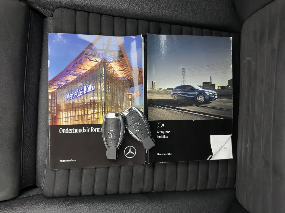 180 AMG-Styling Business Solution Aut. *LEATHER-MICROFIBRE | FULL-LED | HEATED-SPORTSEATS | AMBIENTLIGHT | NAVI-FULLMAP | CAMERA | PRIVACY-GLASS | DYNAMIC-SELECT | SHIFTPADDLES | 18''ALU*