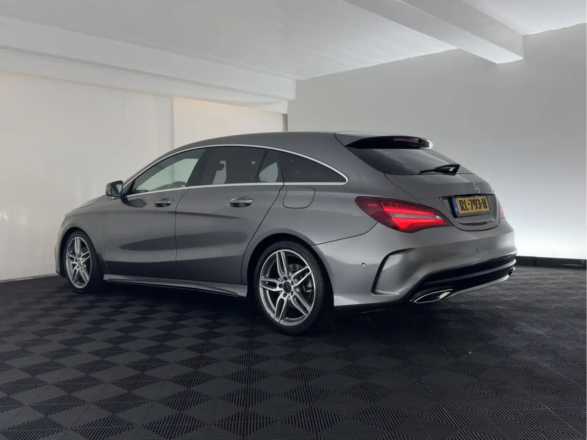 180 AMG-Styling Business Solution Aut. *LEATHER-MICROFIBRE | FULL-LED | HEATED-SPORTSEATS | AMBIENTLIGHT | NAVI-FULLMAP | CAMERA | PRIVACY-GLASS | DYNAMIC-SELECT | SHIFTPADDLES | 18''ALU*