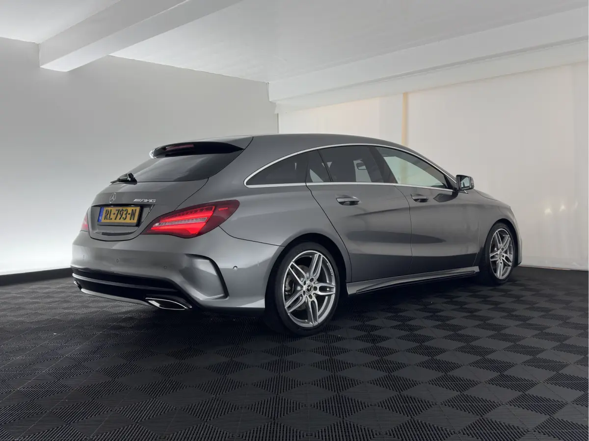 180 AMG-Styling Business Solution Aut. *LEATHER-MICROFIBRE | FULL-LED | HEATED-SPORTSEATS | AMBIENTLIGHT | NAVI-FULLMAP | CAMERA | PRIVACY-GLASS | DYNAMIC-SELECT | SHIFTPADDLES | 18''ALU*