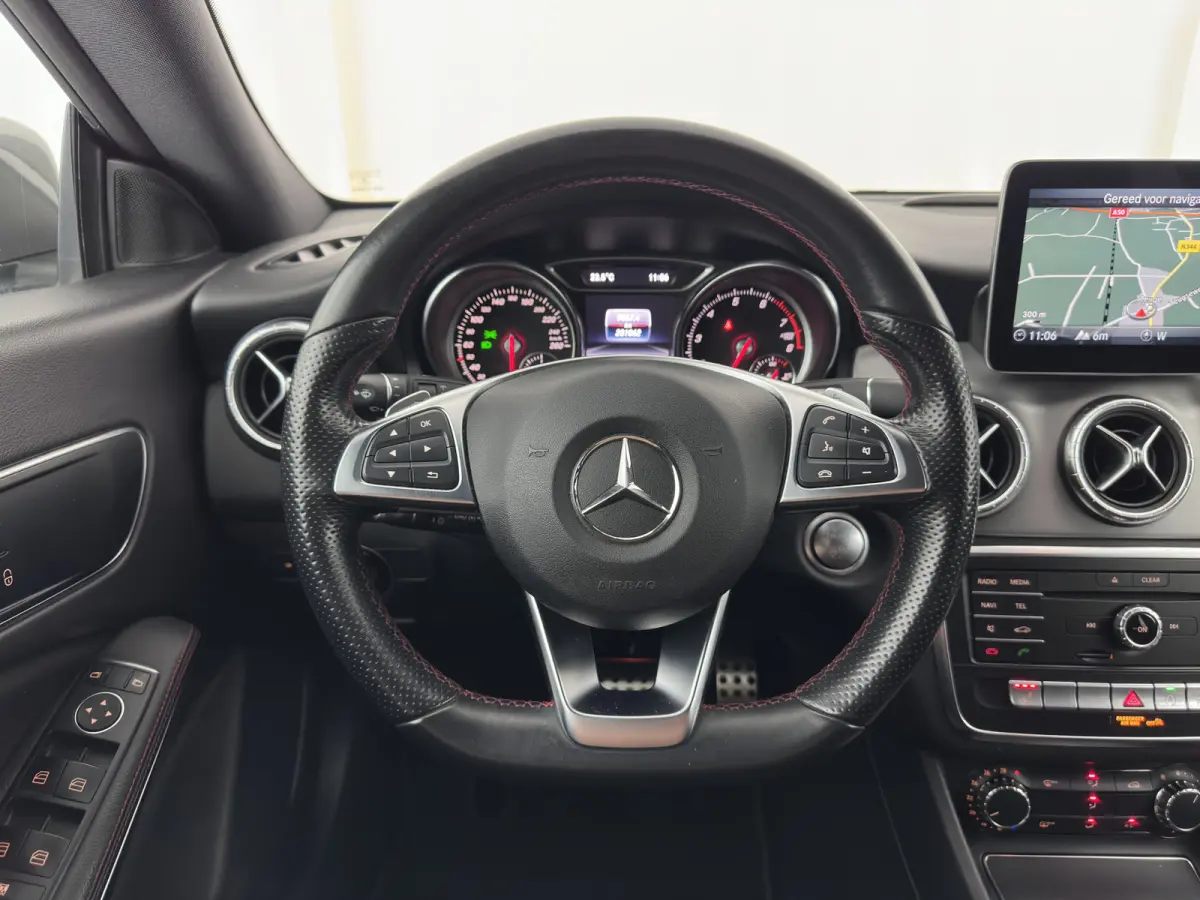 180 AMG-Styling Business Solution Aut. *LEATHER-MICROFIBRE | FULL-LED | HEATED-SPORTSEATS | AMBIENTLIGHT | NAVI-FULLMAP | CAMERA | PRIVACY-GLASS | DYNAMIC-SELECT | SHIFTPADDLES | 18''ALU*