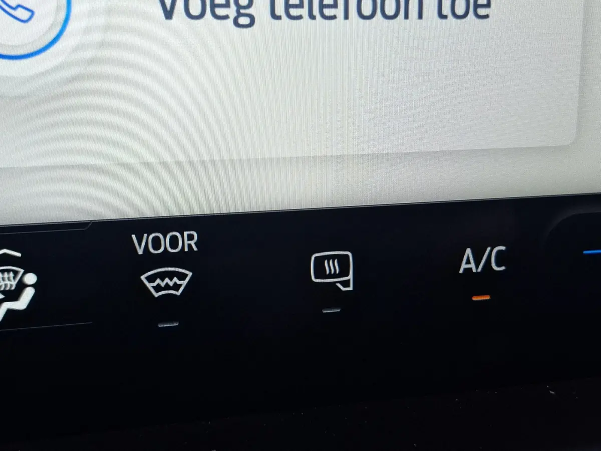 Cust. 340 L2H1 Limited 71 kWh | Navigatie/Android/Apple Carplay | LM Velgen 17" | Verwarmde Voorstoelen/Stuur/Voorruit | PDC Voor en Achter + Achteruitrijcamera | Cruise Control | Airco |