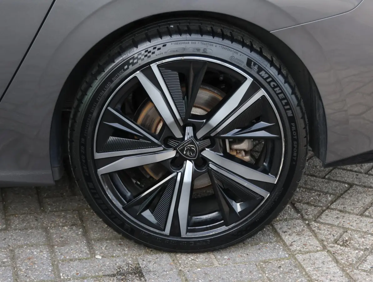 1.6 HYbrid 180 GT Pack Business