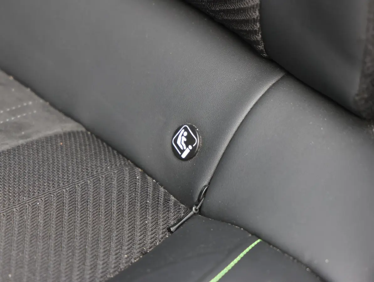 1.6 HYbrid 180 GT Pack Business