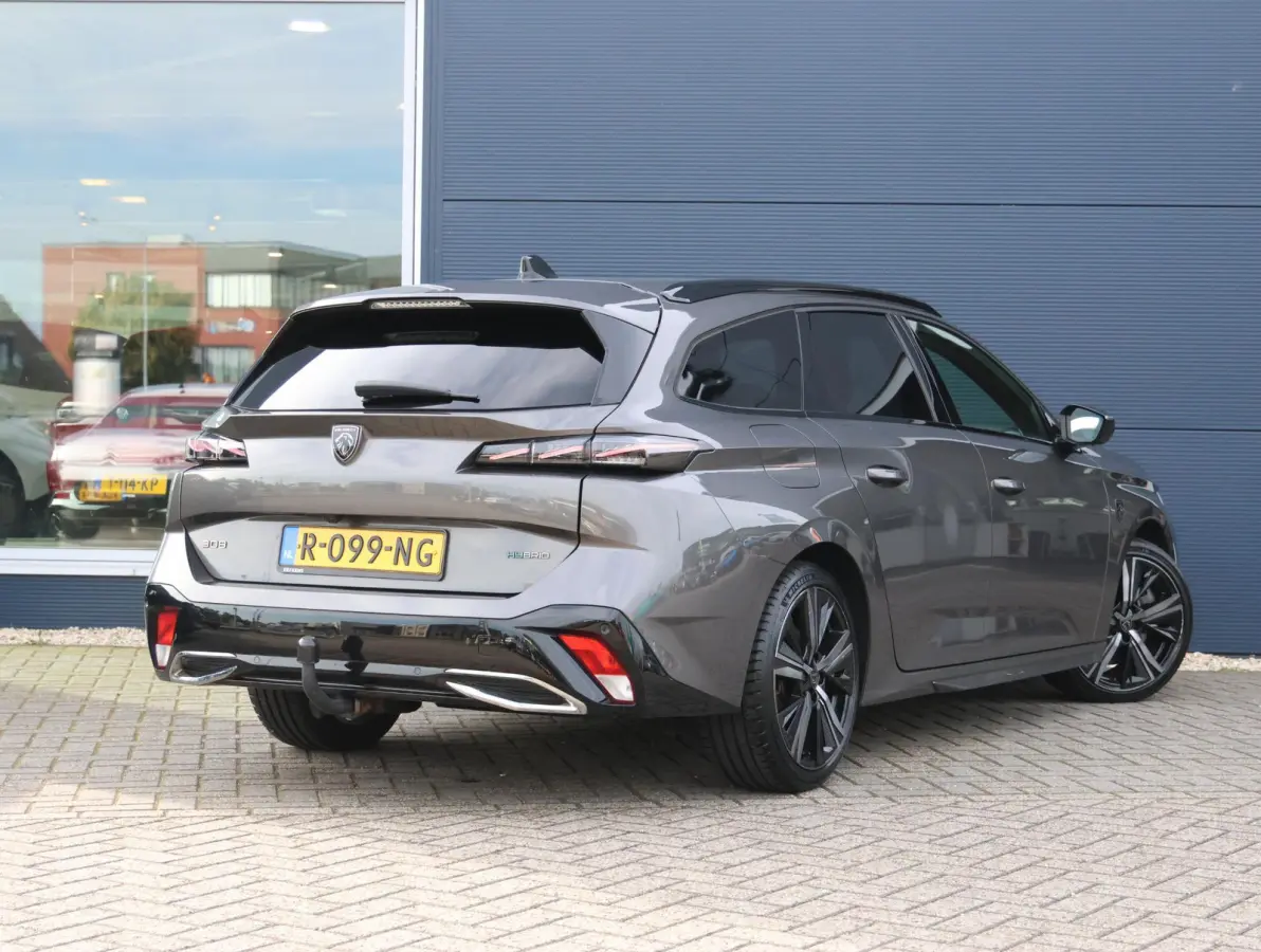1.6 HYbrid 180 GT Pack Business