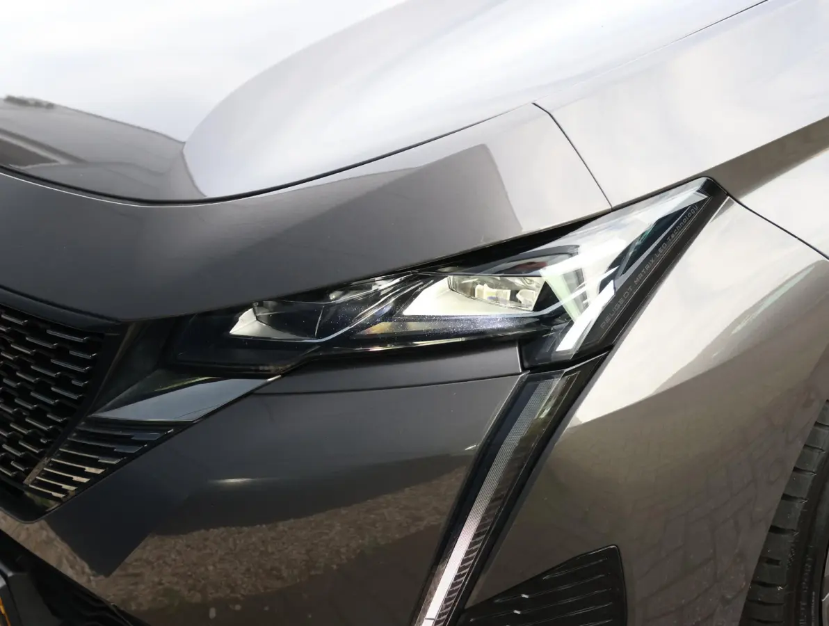 1.6 HYbrid 180 GT Pack Business