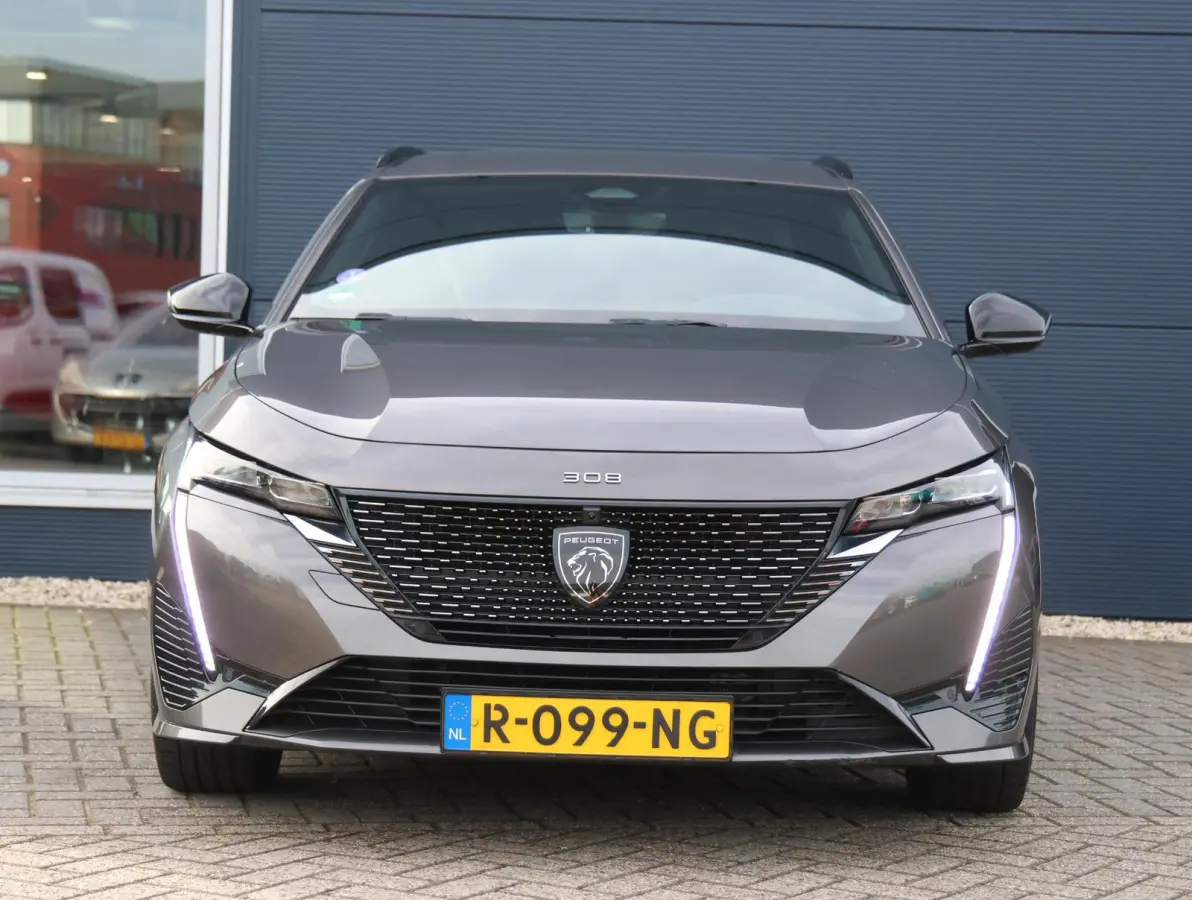 1.6 HYbrid 180 GT Pack Business