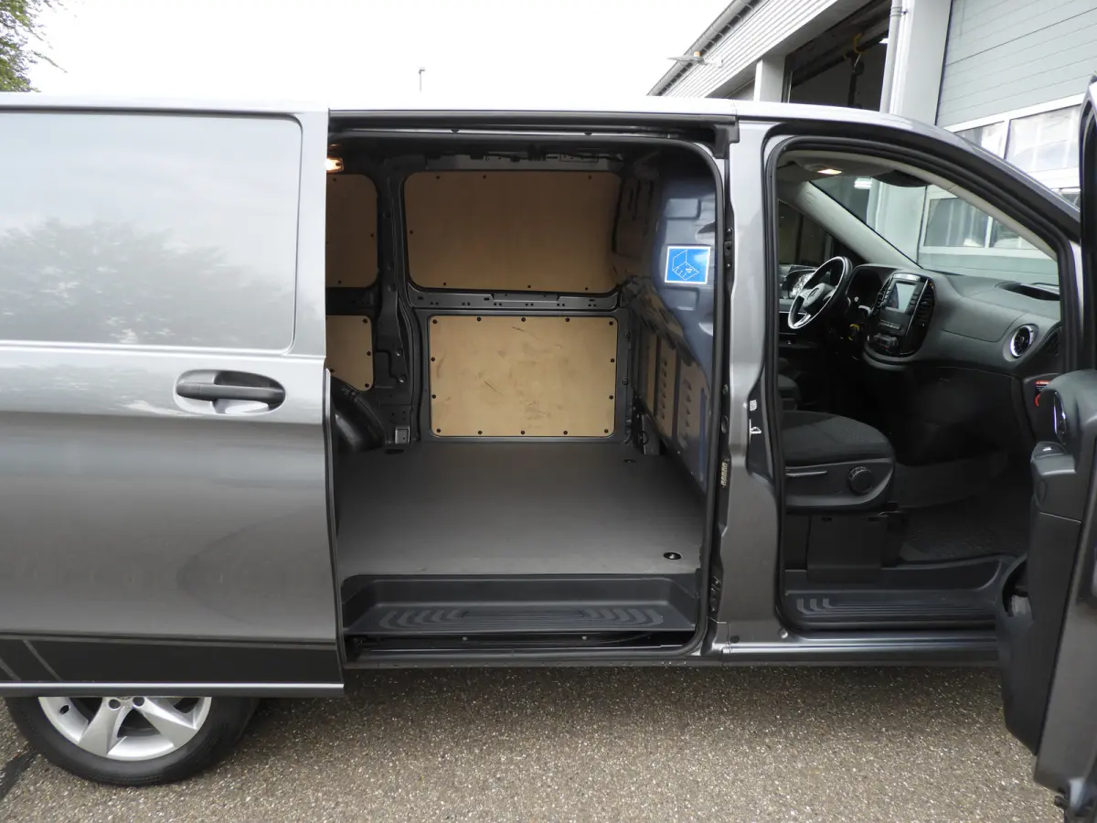 119 CDI Lang AUT | LED | NAV | CAMERA | TREKHAAK