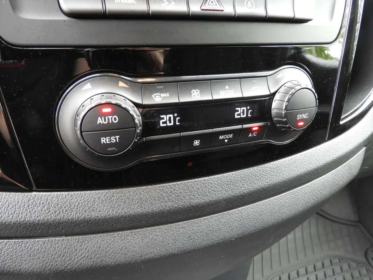 119 CDI Lang AUT | LED | NAV | CAMERA | TREKHAAK