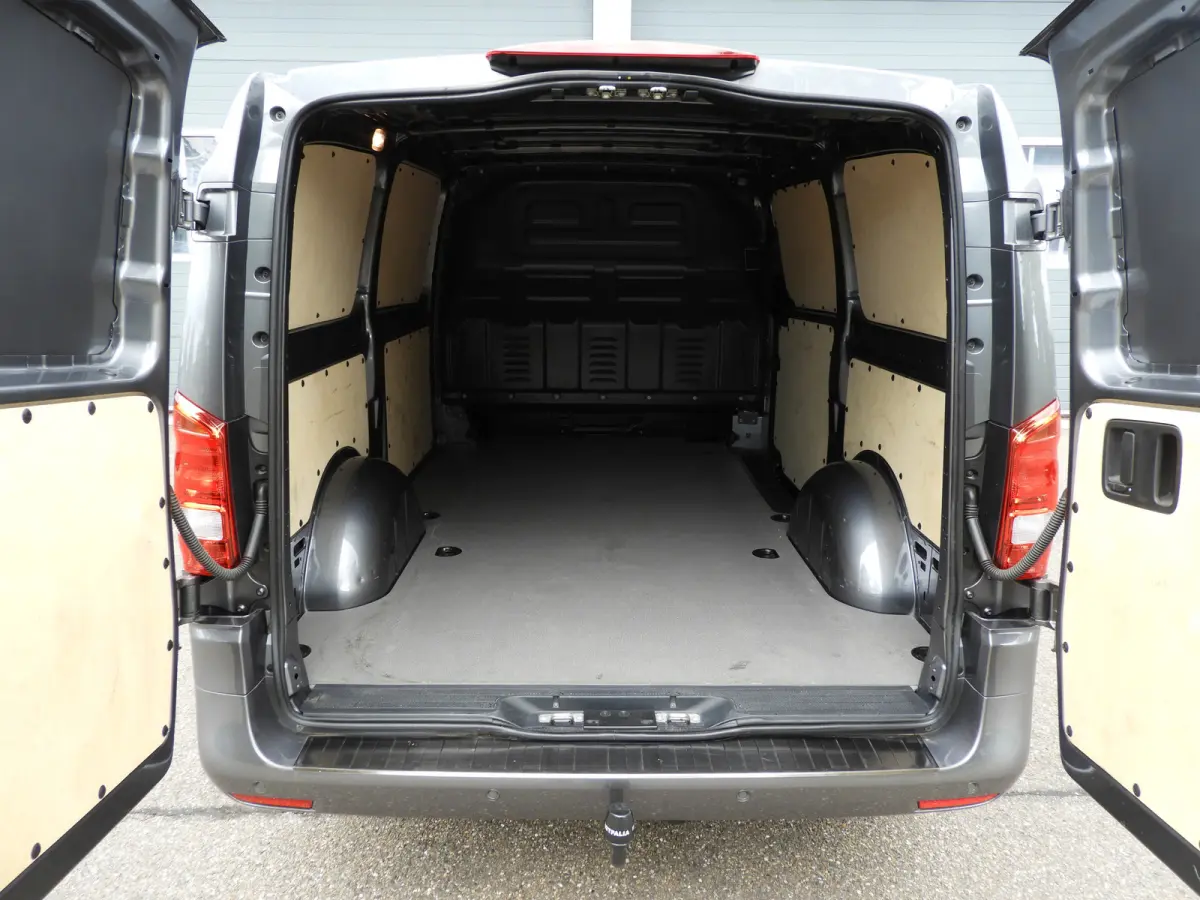 119 CDI Lang AUT | LED | NAV | CAMERA | TREKHAAK