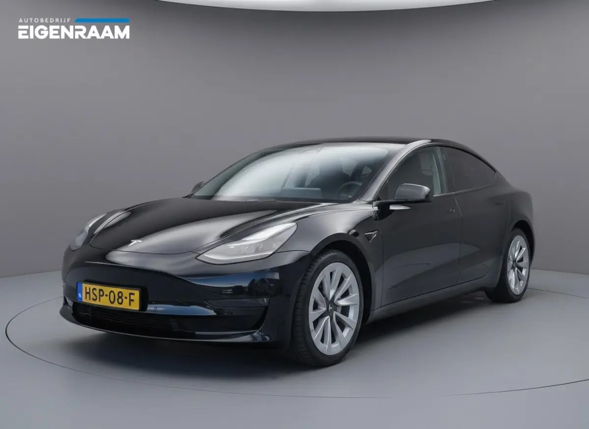 Standard RWD Plus 60kWh SOH 92,1% | Leder | Panoramadak | Climate control | Memory