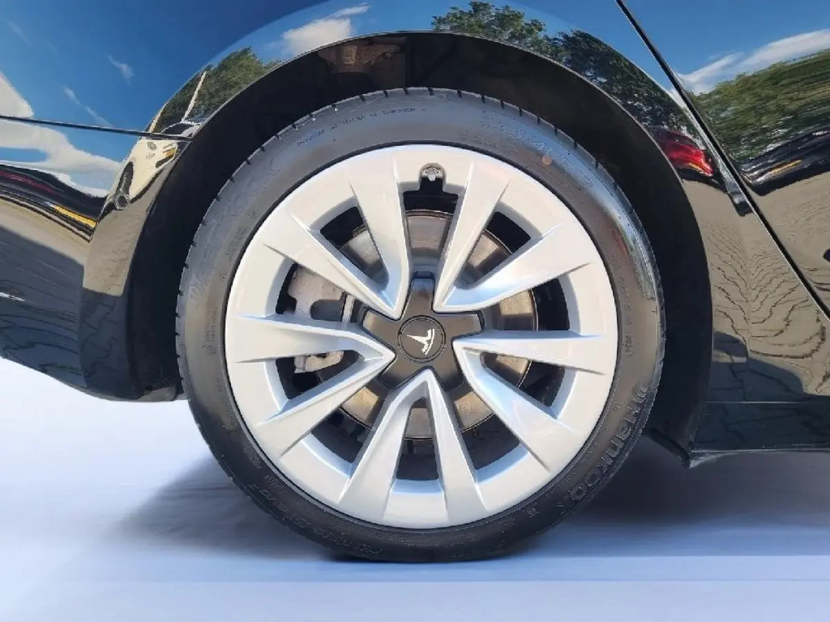 Standard RWD Plus 60kWh SOH 92,1% | Leder | Panoramadak | Climate control | Memory