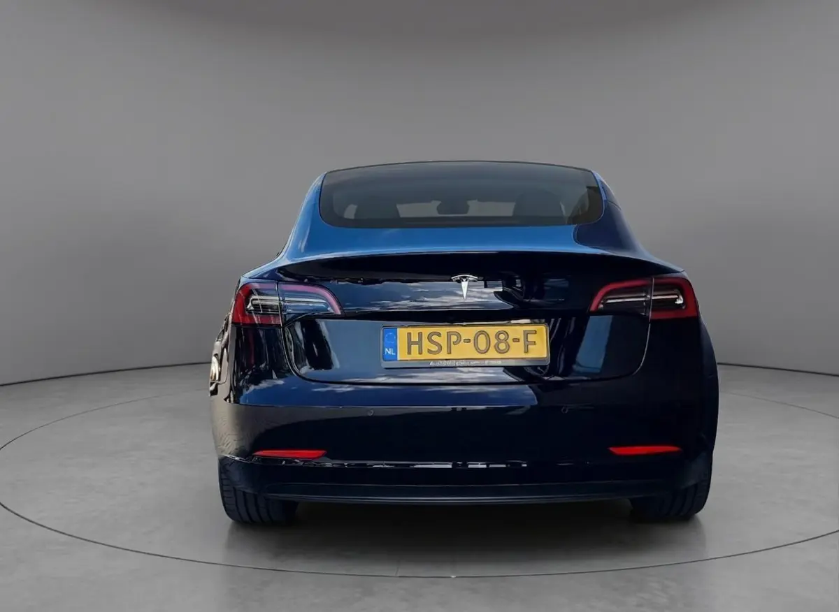 Standard RWD Plus 60kWh SOH 92,1% | Leder | Panoramadak | Climate control | Memory