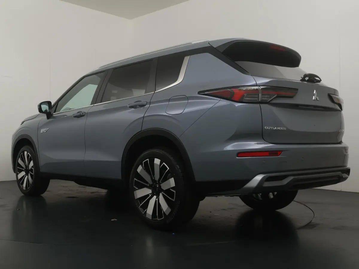 2.4 PHEV Business Edition | 8 Jaar Garantie! | Stoelverwarming | Adaptieve cruise control | Dodehoekdetectie