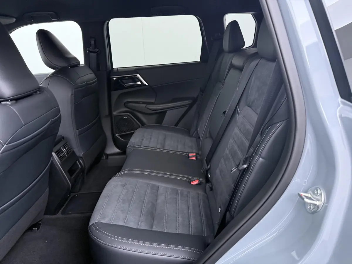 2.4 PHEV Business Edition | 8 Jaar Garantie! | Stoelverwarming | Adaptieve cruise control | Dodehoekdetectie