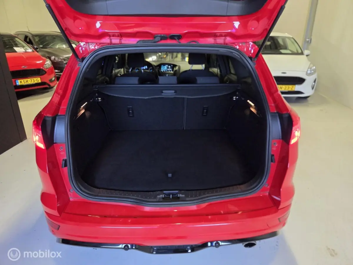 1.5 ST-Line Red Edition