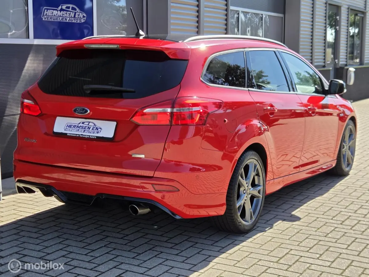 1.5 ST-Line Red Edition