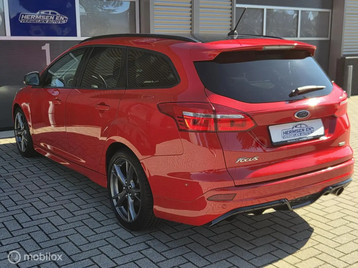 1.5 ST-Line Red Edition