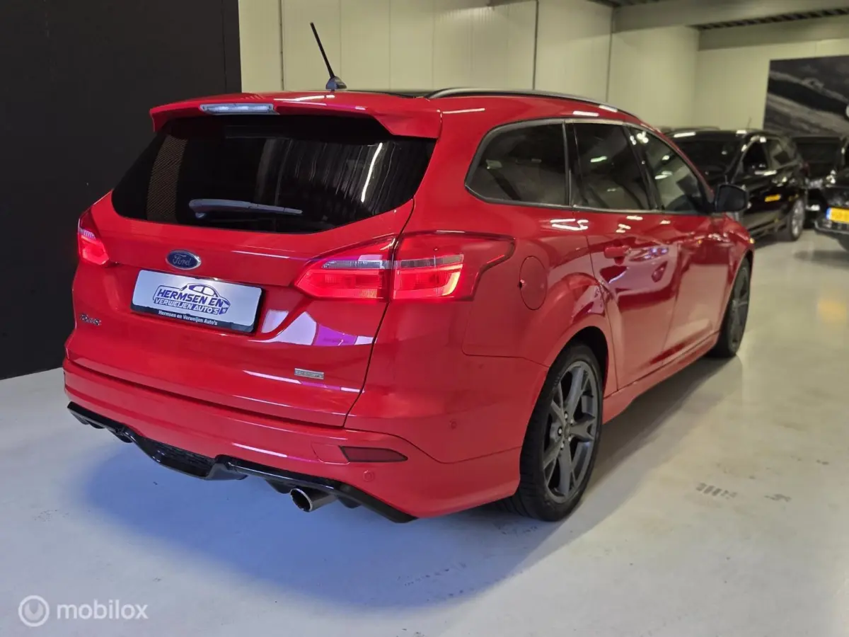 1.5 ST-Line Red Edition